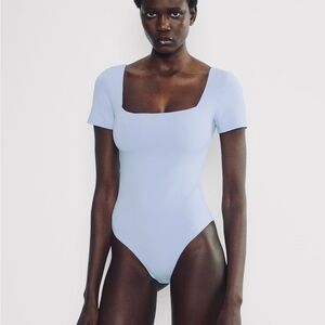 Aritzia / Babaton Contour Squareneck Bodysuit